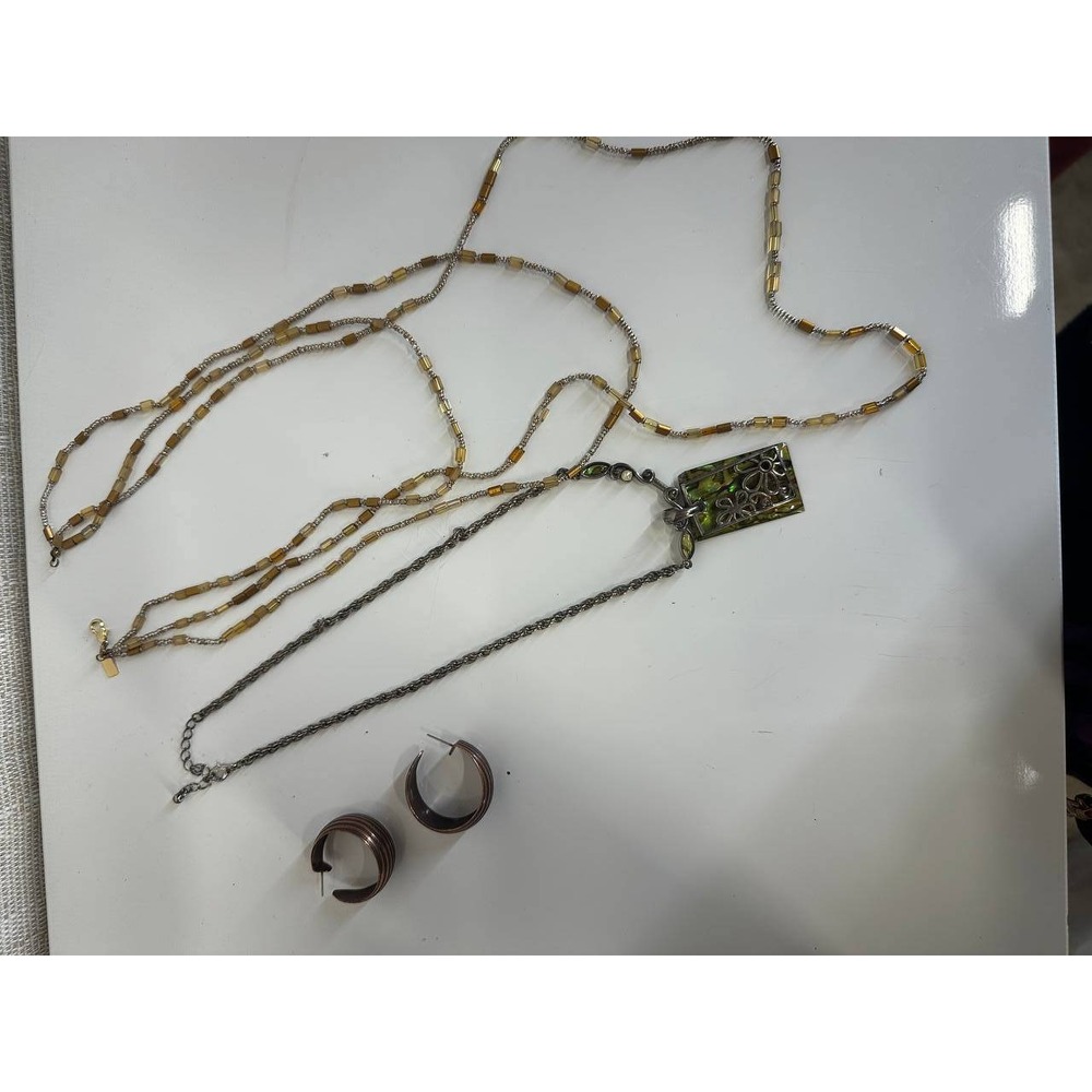 Talbots Boxed Jewelry Lot Rachel‎ Beaded Necklace Abalone Pendant Hoops 056 (12)